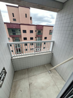 Image 12 - 1035086