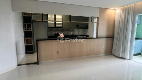 Image 22 - 1035093