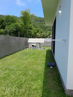 Image 1 - 1035095