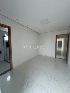 Image 34 - 1035100