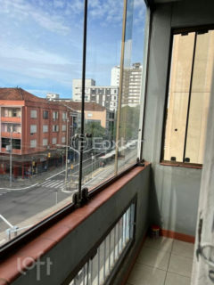 Image 21 - 1035114