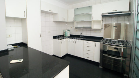 Image 19 - 1035115