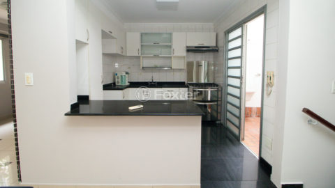 Image 21 - 1035115