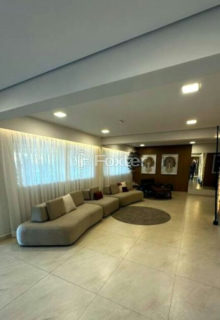 Image 39 - 1035121