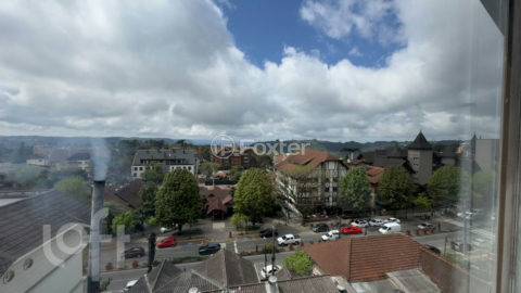 Image 30 - 1035136
