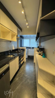 Image 41 - 1035136