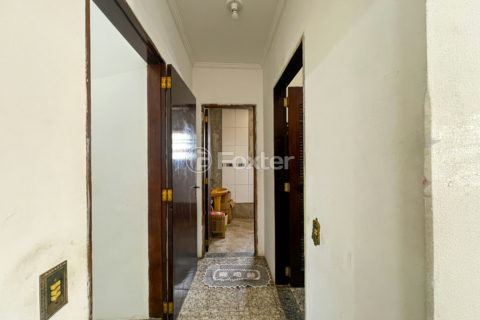 Image 21 - 1035137