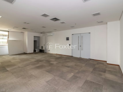 Image 6 - 1035140