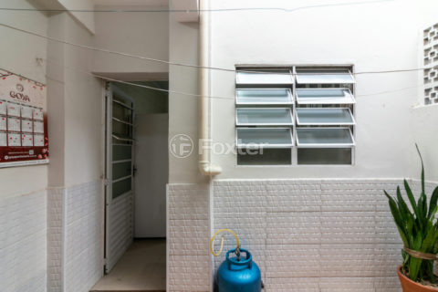 Image 10 - 1035142