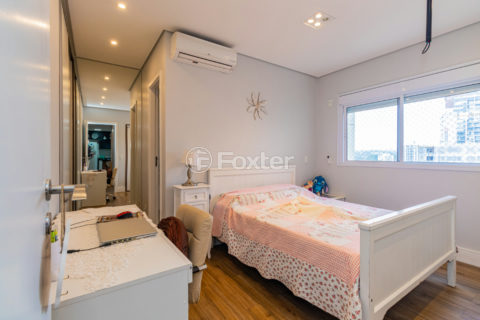 Image 7 - 1035151