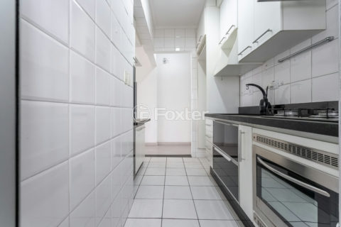 Image 7 - 1035159