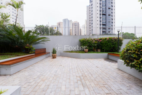 Image 44 - 1035163