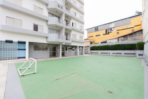 Image 42 - 1035163