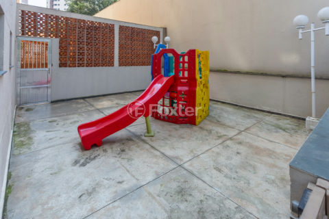 Image 29 - 1035165
