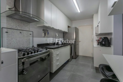 Image 9 - 1035165