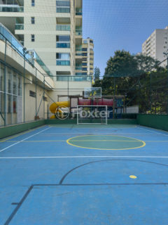 Image 62 - 1035173