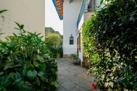 Image 4 - 1035178
