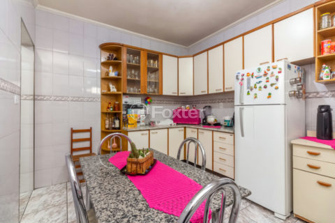 Image 7 - 1035179