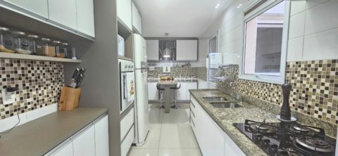 Image 50 - 1035236