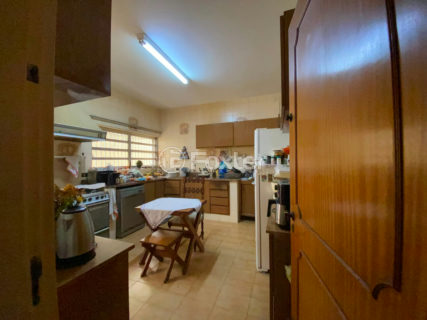 Image 11 - 1035241