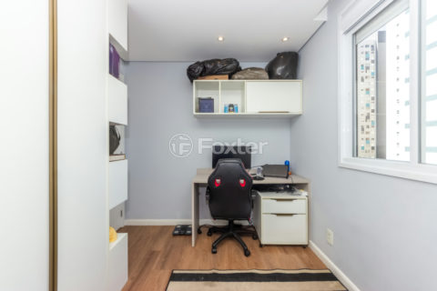 Image 32 - 1035244