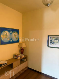 Image 4 - 1035246
