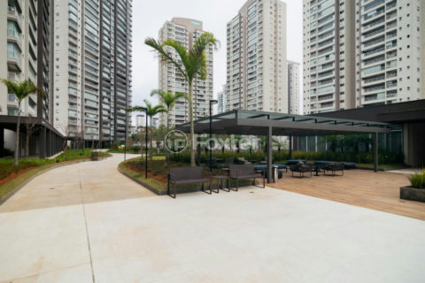 Image 42 - 1035272