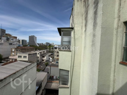 Image 29 - 1035283