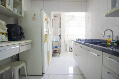 Image 24 - 1035284
