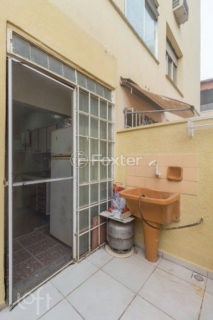 Image 9 - 1035309