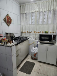 Image 21 - 1035325