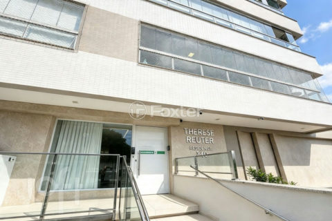 Image 25 - 1035341