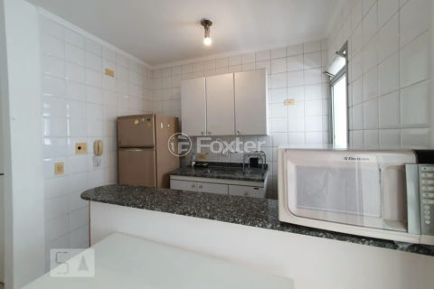 Image 7 - 1035345