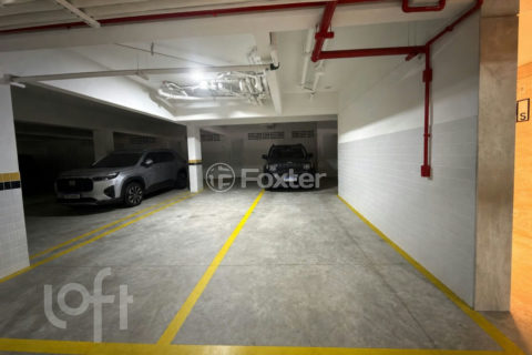 Image 31 - 1035359