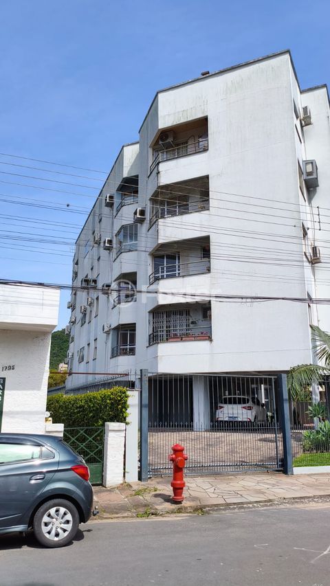 Image 4 - 1035375