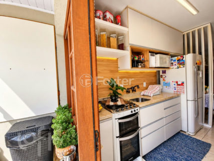Image 8 - 1035386