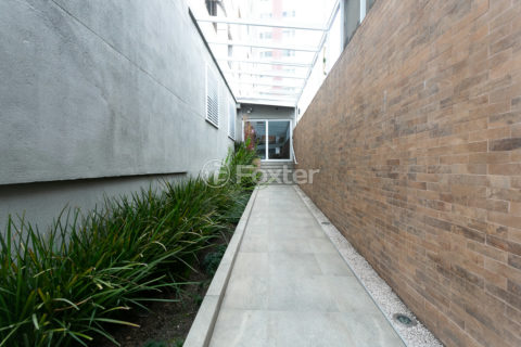 Image 32 - 1035390
