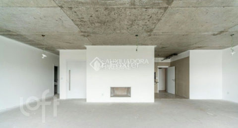Image 4 - 1035397