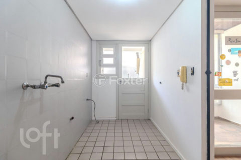 Image 7 - 1035405