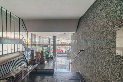 Image 28 - 1035405