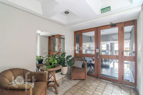Image 30 - 1035405