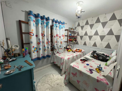 Image 15 - 1035411