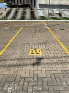 Image 14 - 1035419