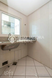 Image 9 - 1035431