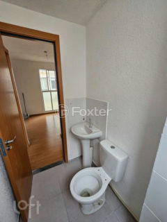 Image 9 - 1035437