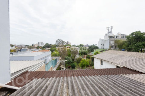 Image 28 - 1035438