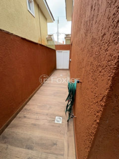 Image 35 - 1035456