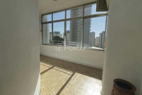 Image 31 - 1035457