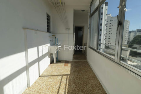 Image 32 - 1035457
