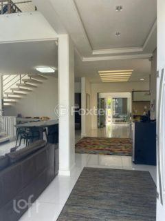Image 5 - 1035472